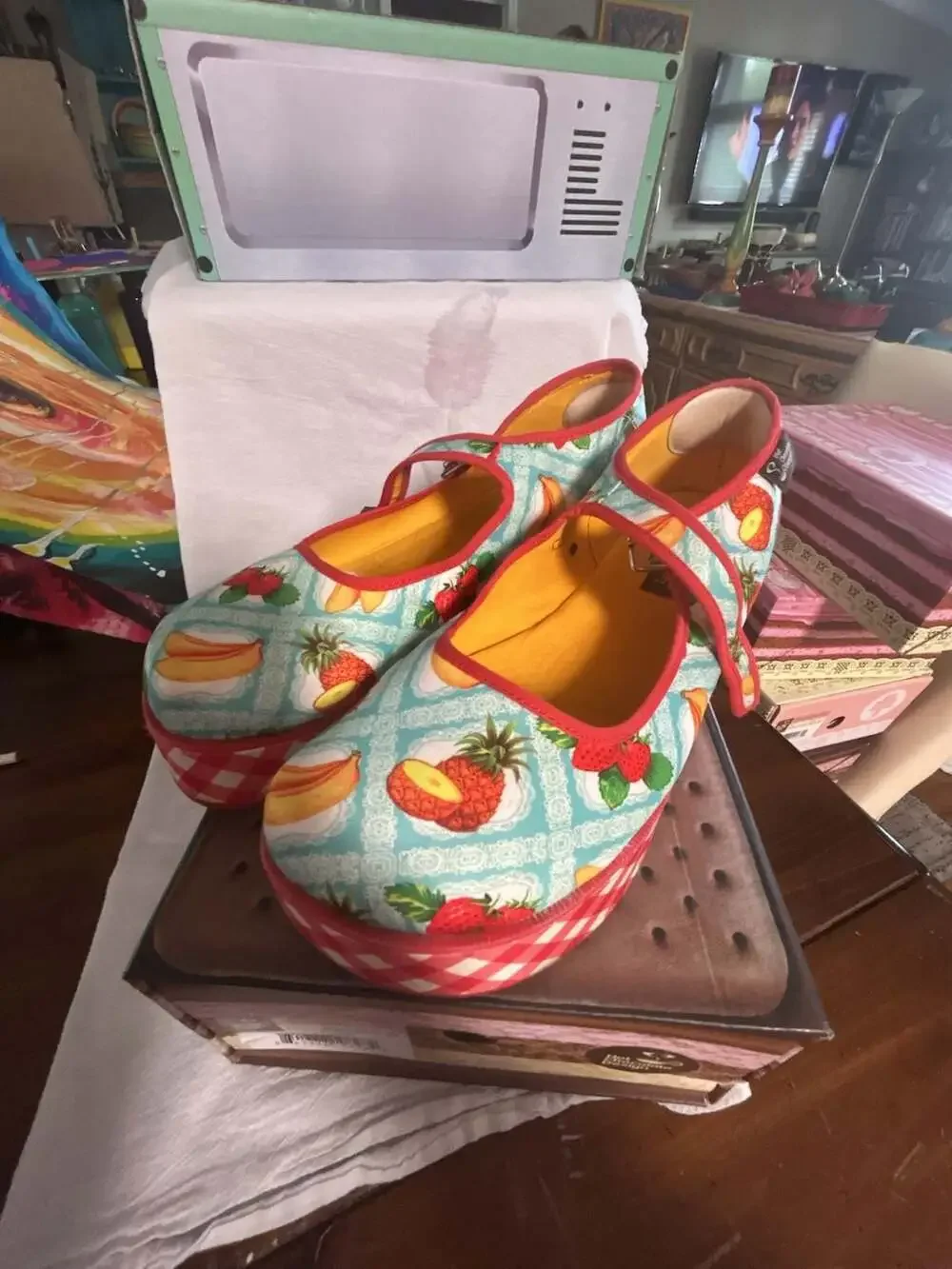Hot Chocolate Design Chocolaticas Kitsch Picnic Platform Mary Jane Shoes US9 EU